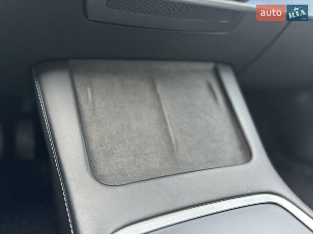 Синий Тесла Модель 3, объемом двигателя 0 л и пробегом 98 тыс. км за 18400 $, фото 31 на Automoto.ua