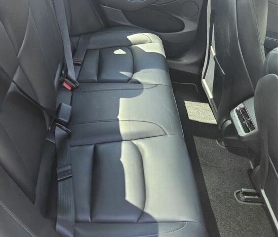 Синій Тесла Модель 3, об'ємом двигуна 0 л та пробігом 62 тис. км за 18000 $, фото 5 на Automoto.ua