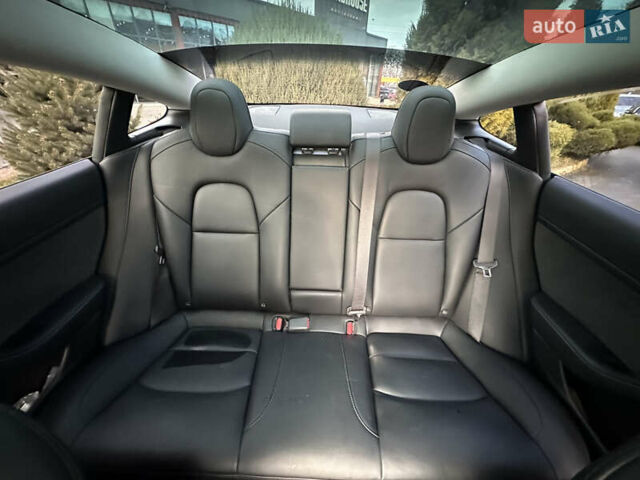 Синий Тесла Модель 3, объемом двигателя 0 л и пробегом 37 тыс. км за 21999 $, фото 19 на Automoto.ua