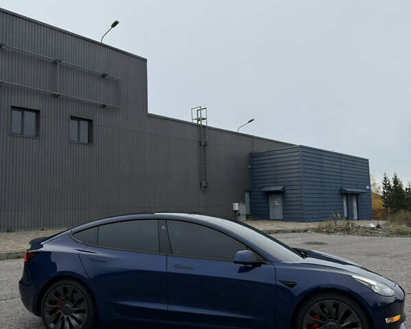 Тесла Модель 3 2022 в Харькове на Automoto.ua Синий Тесла Модель 3, объемом двигателя 0 л и пробегом 52 тыс. км за 24999 $, фото 3 на Automoto.ua