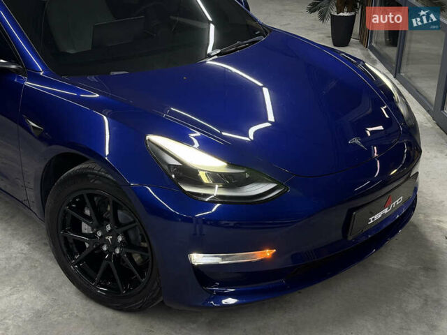 Синий Тесла Модель 3, объемом двигателя 0 л и пробегом 59 тыс. км за 20900 $, фото 3 на Automoto.ua