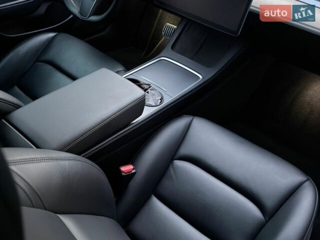 Синий Тесла Модель 3, объемом двигателя 0 л и пробегом 50 тыс. км за 20800 $, фото 2 на Automoto.ua