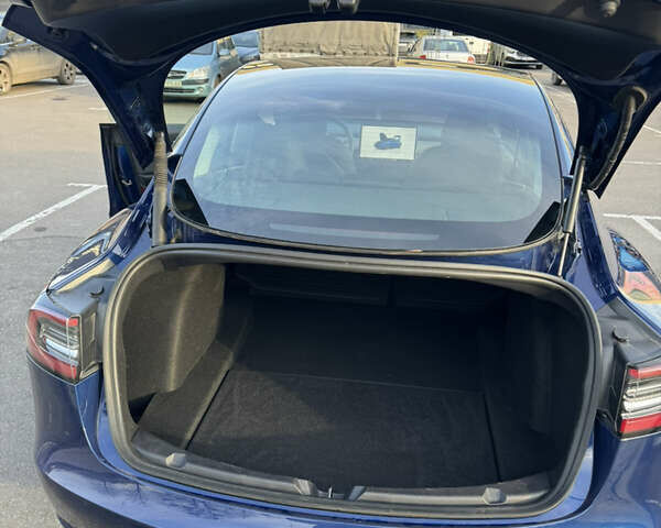 Синій Тесла Модель 3, об'ємом двигуна 0 л та пробігом 40 тис. км за 25000 $, фото 20 на Automoto.ua