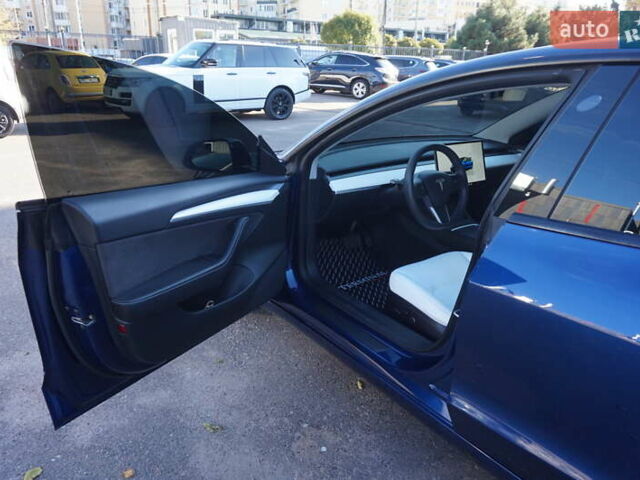 Синий Тесла Модель 3, объемом двигателя 0 л и пробегом 58 тыс. км за 22900 $, фото 16 на Automoto.ua