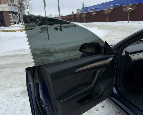 Синий Тесла Модель 3, объемом двигателя 0 л и пробегом 54 тыс. км за 19300 $, фото 15 на Automoto.ua