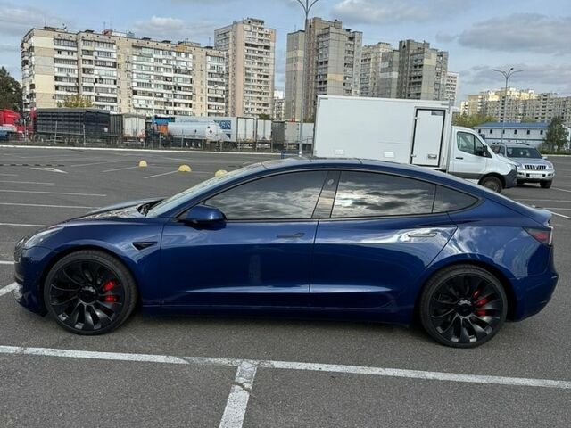 Синий Тесла Модель 3, объемом двигателя 0 л и пробегом 48 тыс. км за 22800 $, фото 2 на Automoto.ua