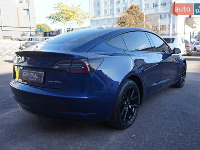 Синий Тесла Модель 3, объемом двигателя 0 л и пробегом 58 тыс. км за 22900 $, фото 5 на Automoto.ua