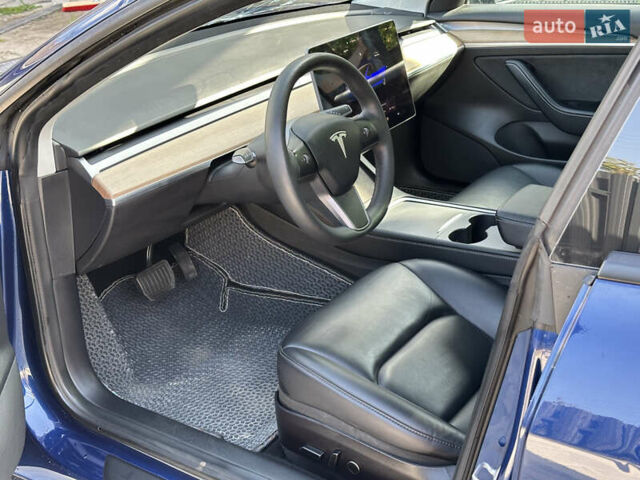Синий Тесла Модель 3, объемом двигателя 0 л и пробегом 123 тыс. км за 15600 $, фото 10 на Automoto.ua