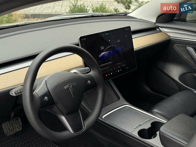 Синій Тесла Модель 3, об'ємом двигуна 0 л та пробігом 97 тис. км за 18700 $, фото 24 на Automoto.ua