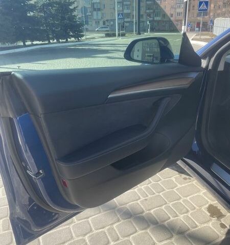 Синий Тесла Модель 3, объемом двигателя 0 л и пробегом 38 тыс. км за 21300 $, фото 14 на Automoto.ua