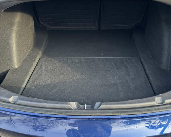 Синій Тесла Модель 3, об'ємом двигуна 0 л та пробігом 40 тис. км за 25000 $, фото 19 на Automoto.ua