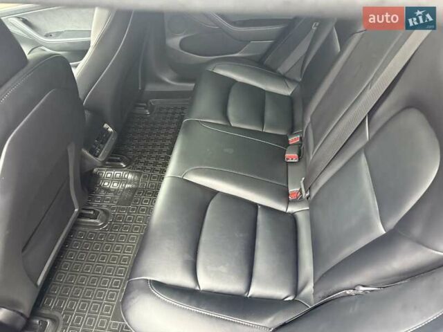 Тесла Модель 3 2022 у Умани на Automoto.ua Синій Тесла Модель 3, об'ємом двигуна 0 л та пробігом 53 тис. км за 19700 $, фото 30 на Automoto.ua