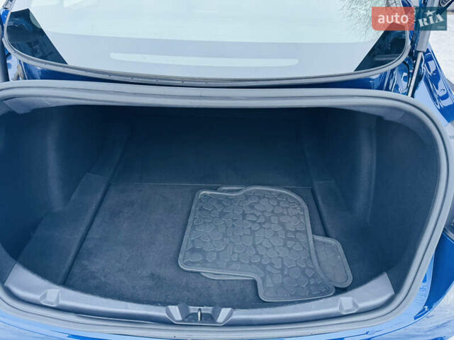 Синій Тесла Модель 3, об'ємом двигуна 0 л та пробігом 145 тис. км за 22900 $, фото 23 на Automoto.ua