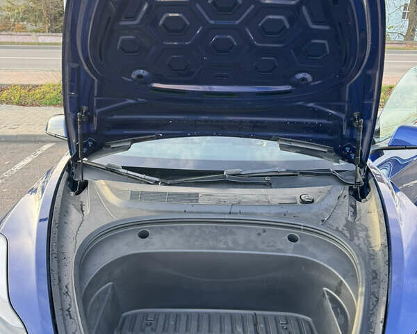 Синій Тесла Модель 3, об'ємом двигуна 0 л та пробігом 40 тис. км за 25000 $, фото 21 на Automoto.ua