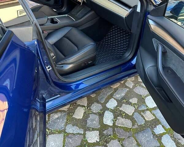 Синій Тесла Модель 3, об'ємом двигуна 0 л та пробігом 70 тис. км за 20400 $, фото 4 на Automoto.ua