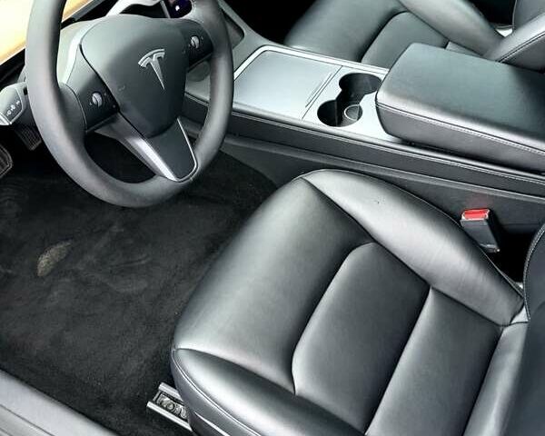 Синий Тесла Модель 3, объемом двигателя 0 л и пробегом 220 тыс. км за 18700 $, фото 3 на Automoto.ua