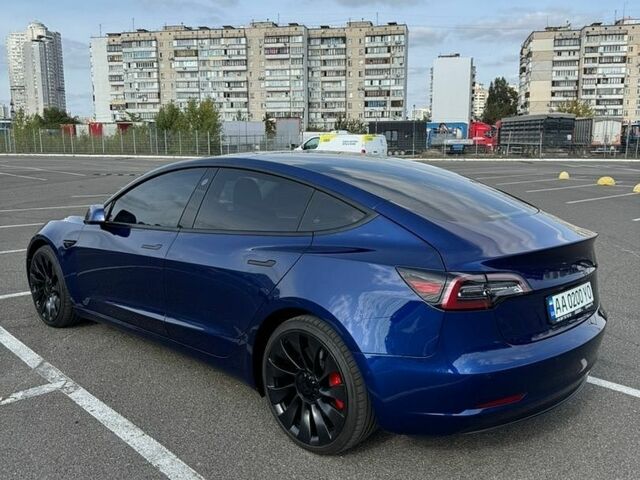 Синий Тесла Модель 3, объемом двигателя 0 л и пробегом 48 тыс. км за 22800 $, фото 3 на Automoto.ua