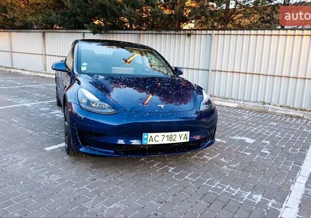 Синій Тесла Модель 3, об'ємом двигуна 0 л та пробігом 13 тис. км за 23999 $, фото 4 на Automoto.ua