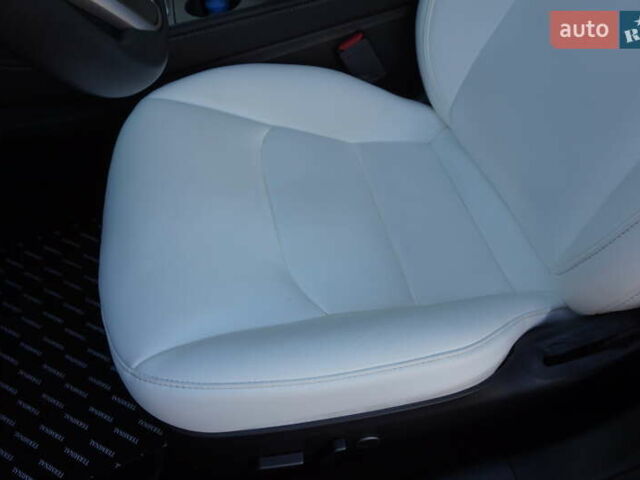 Синий Тесла Модель 3, объемом двигателя 0 л и пробегом 58 тыс. км за 22900 $, фото 22 на Automoto.ua