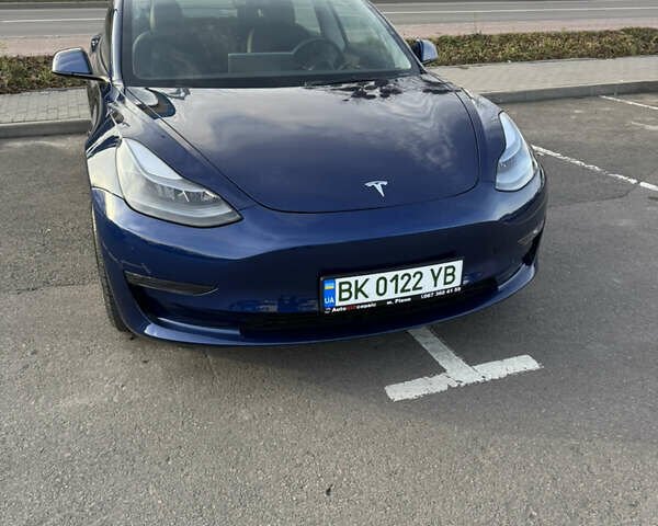Синій Тесла Модель 3, об'ємом двигуна 0 л та пробігом 40 тис. км за 25000 $, фото 1 на Automoto.ua