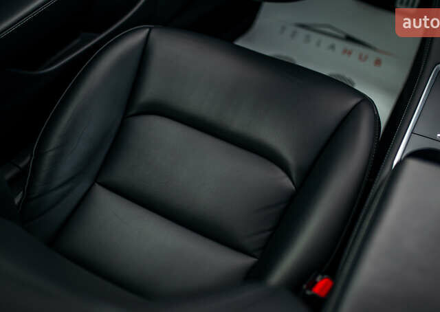 Синій Тесла Модель 3, об'ємом двигуна 0 л та пробігом 27 тис. км за 34999 $, фото 38 на Automoto.ua