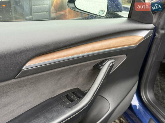 Синий Тесла Модель 3, объемом двигателя 0 л и пробегом 272 тыс. км за 16800 $, фото 44 на Automoto.ua