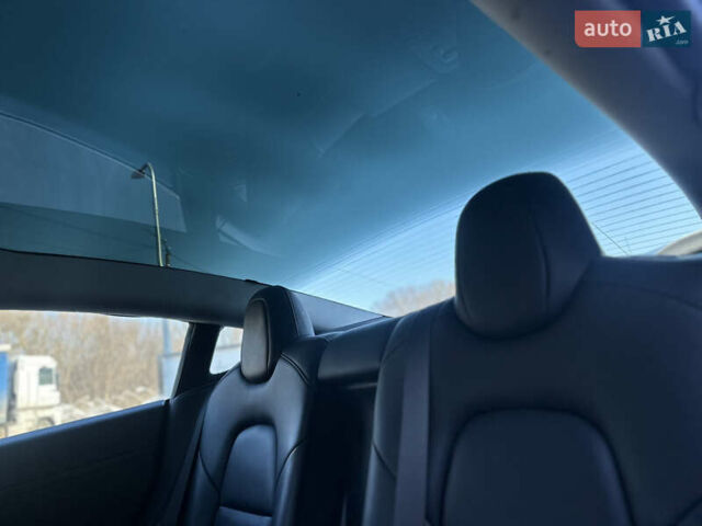 Синий Тесла Модель 3, объемом двигателя 0 л и пробегом 133 тыс. км за 14799 $, фото 30 на Automoto.ua