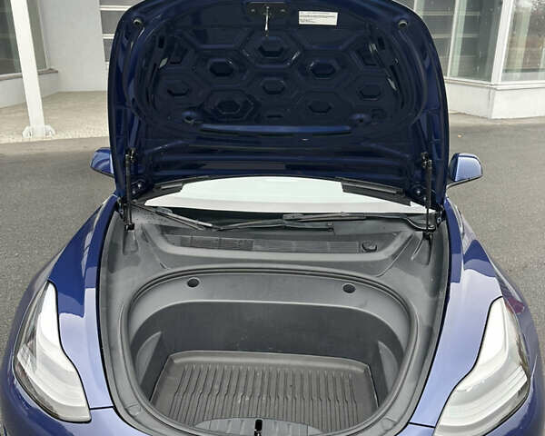 Синий Тесла Модель 3, объемом двигателя 0 л и пробегом 50 тыс. км за 22000 $, фото 21 на Automoto.ua