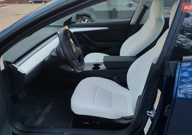 Синий Тесла Модель 3, объемом двигателя 0 л и пробегом 60 тыс. км за 19999 $, фото 13 на Automoto.ua