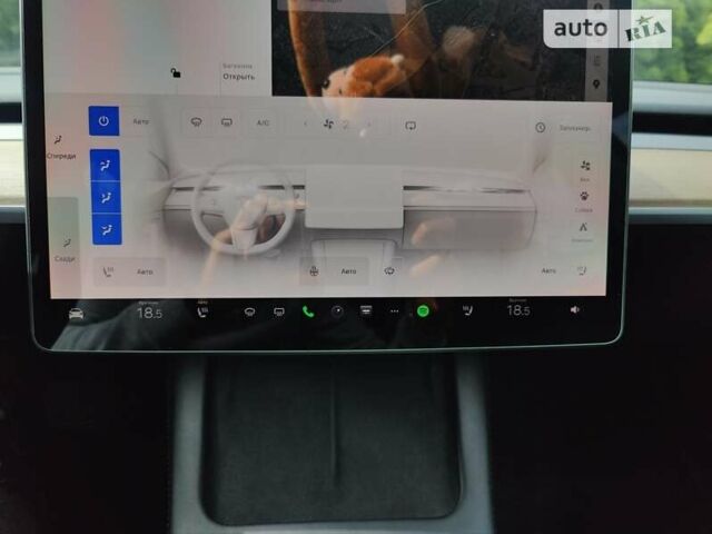 Синій Тесла Модель 3, об'ємом двигуна 0 л та пробігом 33 тис. км за 27999 $, фото 68 на Automoto.ua