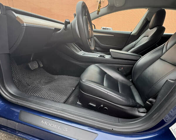 Тесла Модель 3 2022 у Києві на Automoto.ua Синій Тесла Модель 3, об'ємом двигуна 0 л та пробігом 70 тис. км за 21500 $, фото 9 на Automoto.ua