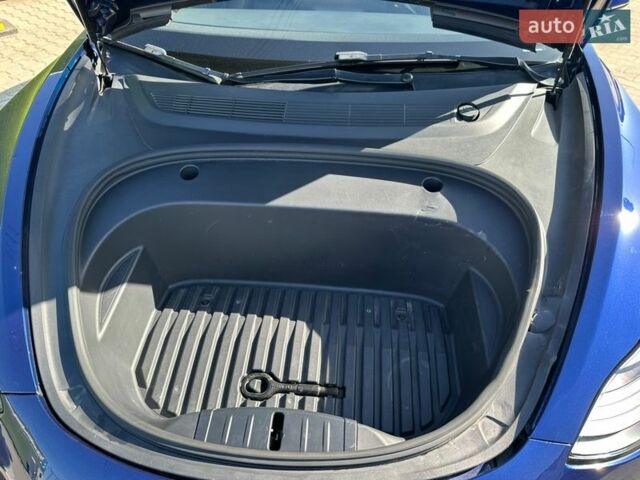 Синий Тесла Модель 3, объемом двигателя 0 л и пробегом 158 тыс. км за 16000 $, фото 7 на Automoto.ua