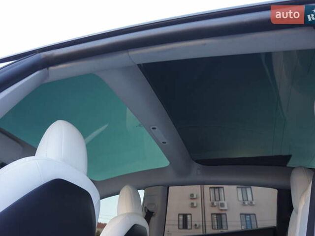 Синий Тесла Модель 3, объемом двигателя 0 л и пробегом 58 тыс. км за 22900 $, фото 54 на Automoto.ua