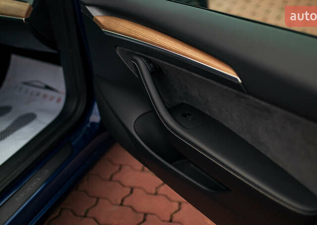 Синій Тесла Модель 3, об'ємом двигуна 0 л та пробігом 27 тис. км за 34999 $, фото 45 на Automoto.ua