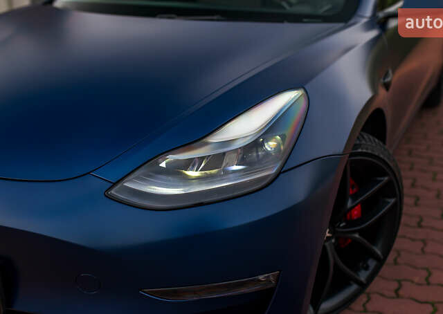 Синій Тесла Модель 3, об'ємом двигуна 0 л та пробігом 27 тис. км за 34999 $, фото 62 на Automoto.ua