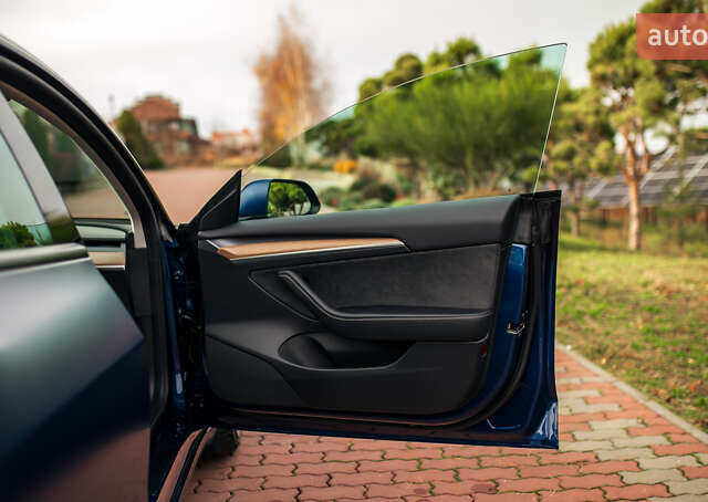 Синій Тесла Модель 3, об'ємом двигуна 0 л та пробігом 27 тис. км за 34999 $, фото 40 на Automoto.ua