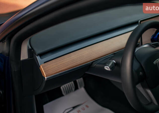 Синій Тесла Модель 3, об'ємом двигуна 0 л та пробігом 27 тис. км за 34999 $, фото 50 на Automoto.ua