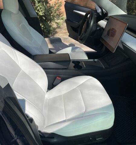 Синий Тесла Модель 3, объемом двигателя 0 л и пробегом 32 тыс. км за 23900 $, фото 18 на Automoto.ua