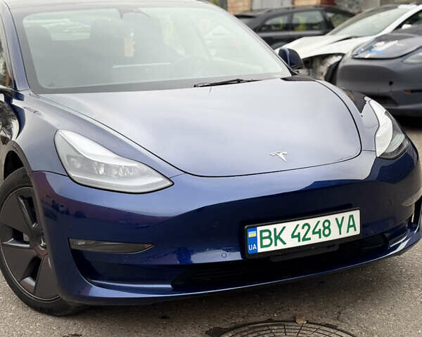 Тесла Модель 3 2022 у Києві на Automoto.ua Синій Тесла Модель 3, об'ємом двигуна 0 л та пробігом 70 тис. км за 21500 $, фото 2 на Automoto.ua