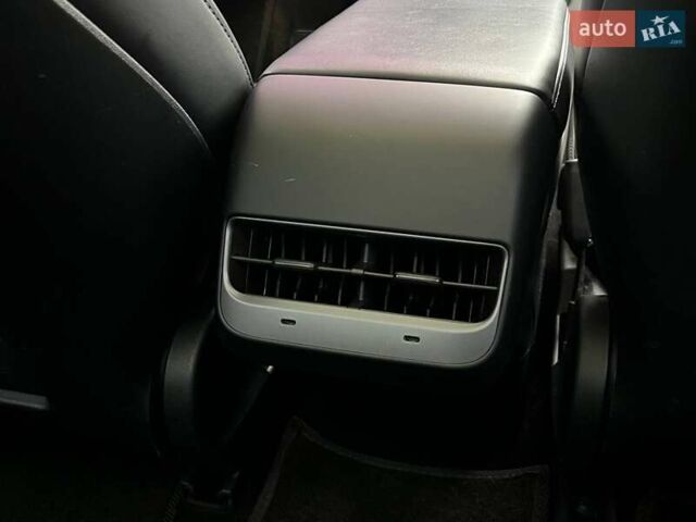 Синий Тесла Модель 3, объемом двигателя 0 л и пробегом 177 тыс. км за 18990 $, фото 40 на Automoto.ua