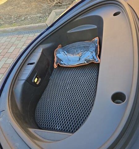 Синій Тесла Модель 3, об'ємом двигуна 0 л та пробігом 125 тис. км за 18000 $, фото 19 на Automoto.ua