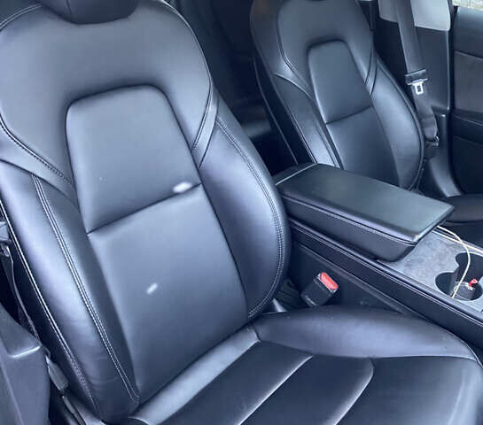 Синій Тесла Модель 3, об'ємом двигуна 0 л та пробігом 160 тис. км за 18888 $, фото 11 на Automoto.ua