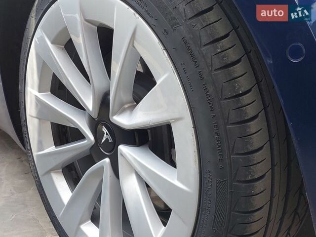 Синий Тесла Модель 3, объемом двигателя 0 л и пробегом 78 тыс. км за 18600 $, фото 9 на Automoto.ua