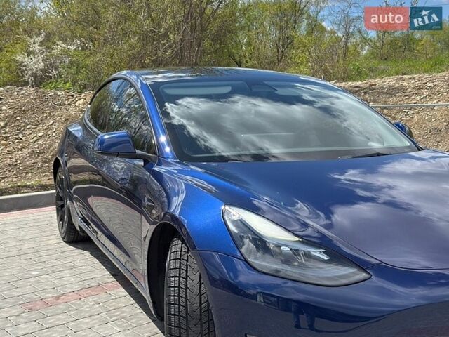 Синий Тесла Модель 3, объемом двигателя 0 л и пробегом 35 тыс. км за 23000 $, фото 3 на Automoto.ua