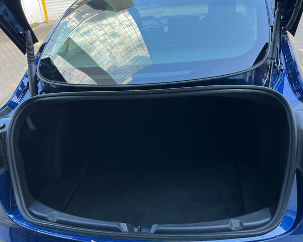Синий Тесла Модель 3, объемом двигателя 0 л и пробегом 26 тыс. км за 23500 $, фото 7 на Automoto.ua