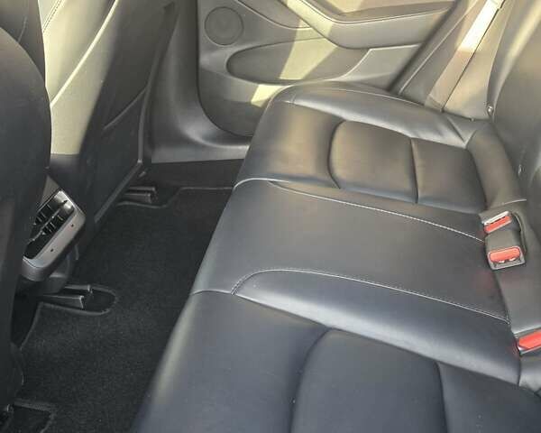 Синій Тесла Модель 3, об'ємом двигуна 0 л та пробігом 177 тис. км за 18700 $, фото 14 на Automoto.ua