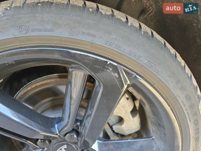 Синій Тесла Модель 3, об'ємом двигуна 0 л та пробігом 125 тис. км за 18000 $, фото 14 на Automoto.ua