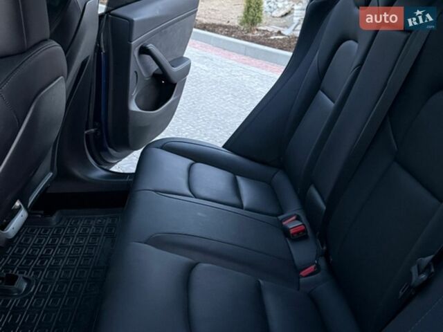 Синий Тесла Модель 3, объемом двигателя 0 л и пробегом 35 тыс. км за 23500 $, фото 4 на Automoto.ua