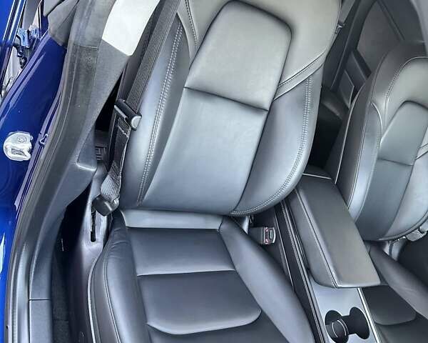 Тесла Модель 3 2022 в Днепре (Днепропетровске) на Automoto.ua Синий Тесла Модель 3, объемом двигателя 0 л и пробегом 28 тыс. км за 23500 $, фото 39 на Automoto.ua