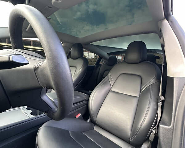 Синий Тесла Модель 3, объемом двигателя 0 л и пробегом 37 тыс. км за 21999 $, фото 16 на Automoto.ua